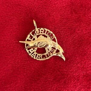 *14k YG Florida Marlins Necklace pendant